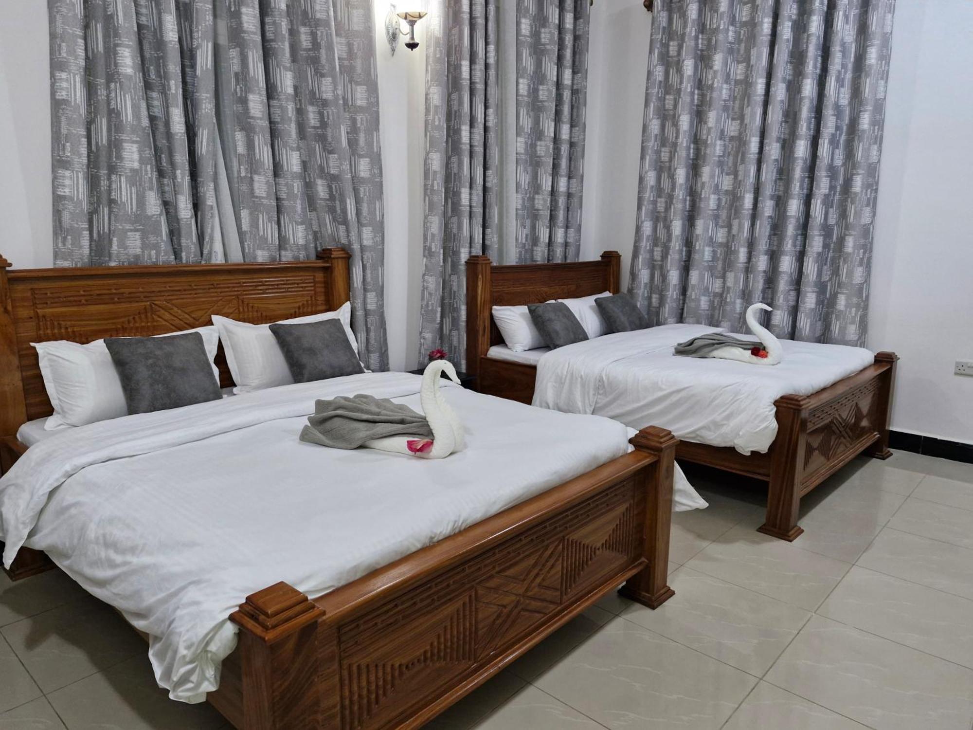 64 Zenj House Luxury Airport B&B Mbweni Екстер'єр фото